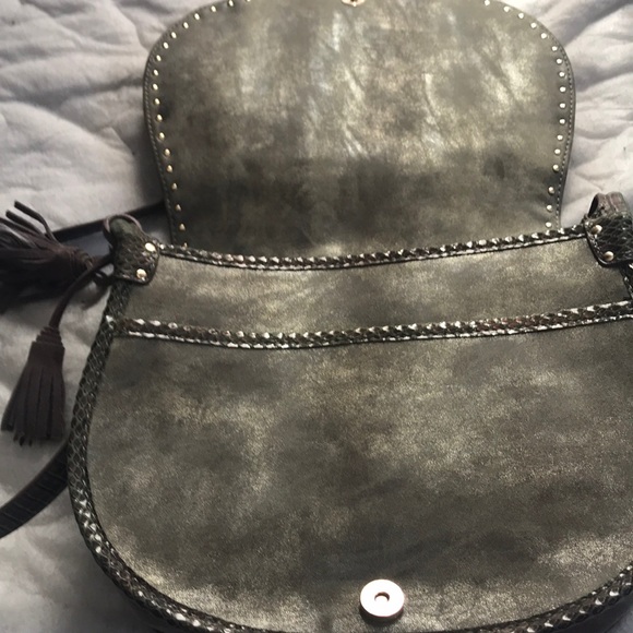 STEVEN: TAUPE FAUX FUR STUDDED CROSSBODY - Picture 4 of 5